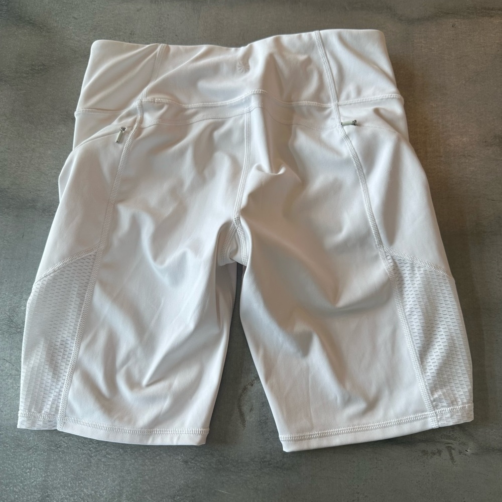 Athleta Short - Picture 2 of 9